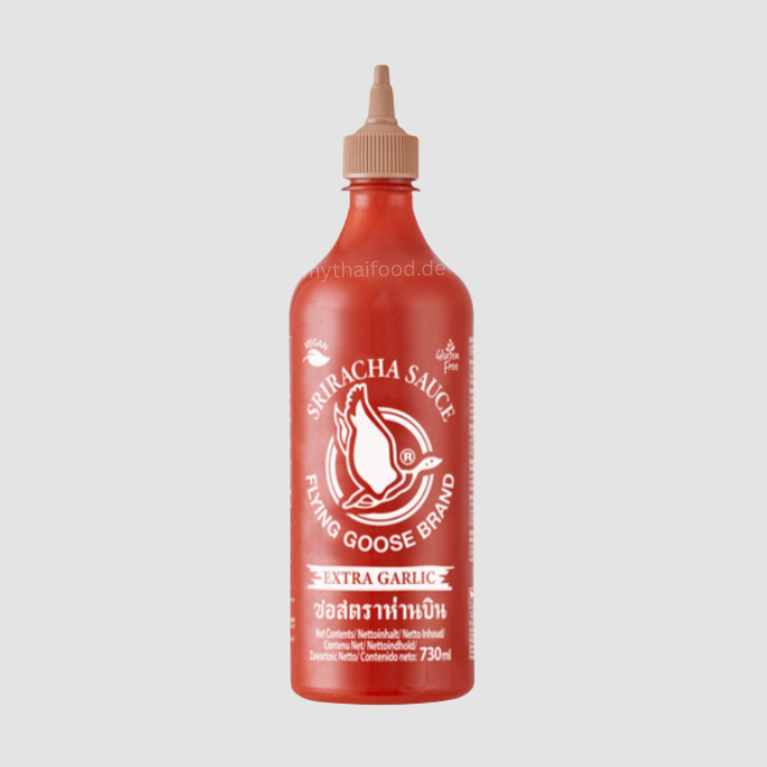 ซอสพริกศรีราชากลิ่นกระเทียมเจียว ตราห่านบิน 730ml