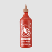 ซอสพริกศรีราชากลิ่นกระเทียมเจียว ตราห่านบิน 730ml
